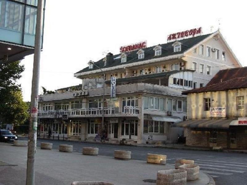 Hotel Bojatours Podgorica Exterior photo